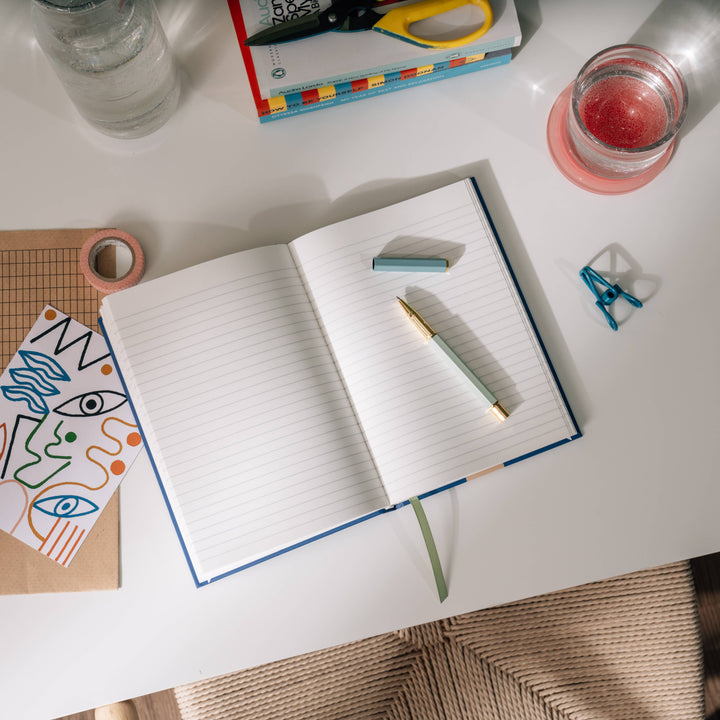 Papier Scribble & Scrawl Lined Notebook, Page Detail