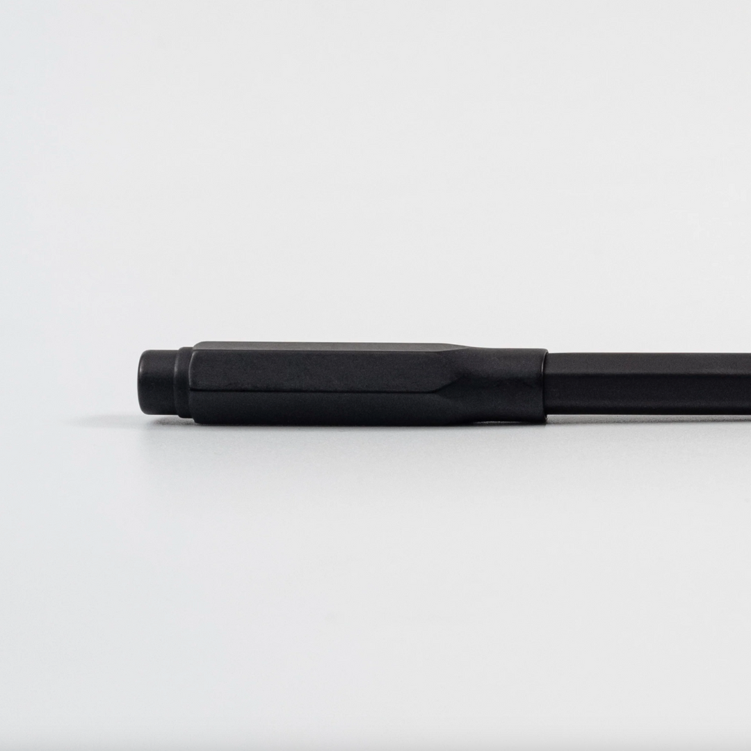 Blackwing Point Guard in Matte Black