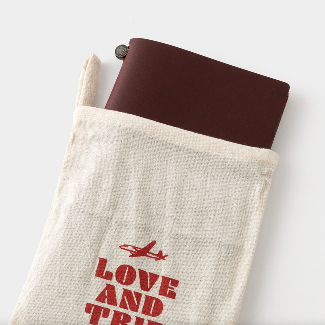Traveler's Notebook Love and Trip Leather Cover