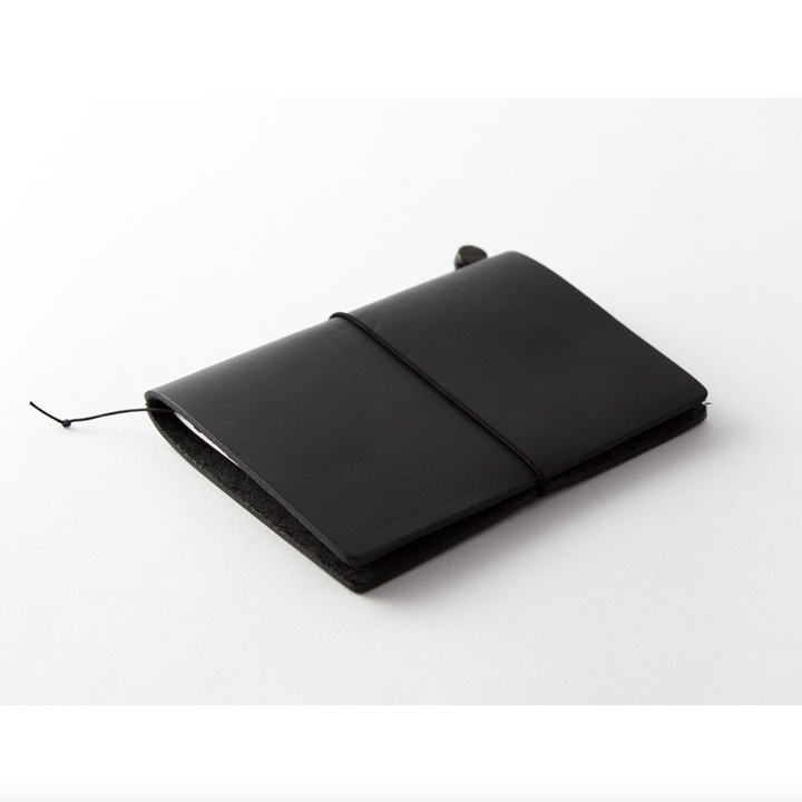 Traveler's Notebook Passport Leather Cover, Side Detail